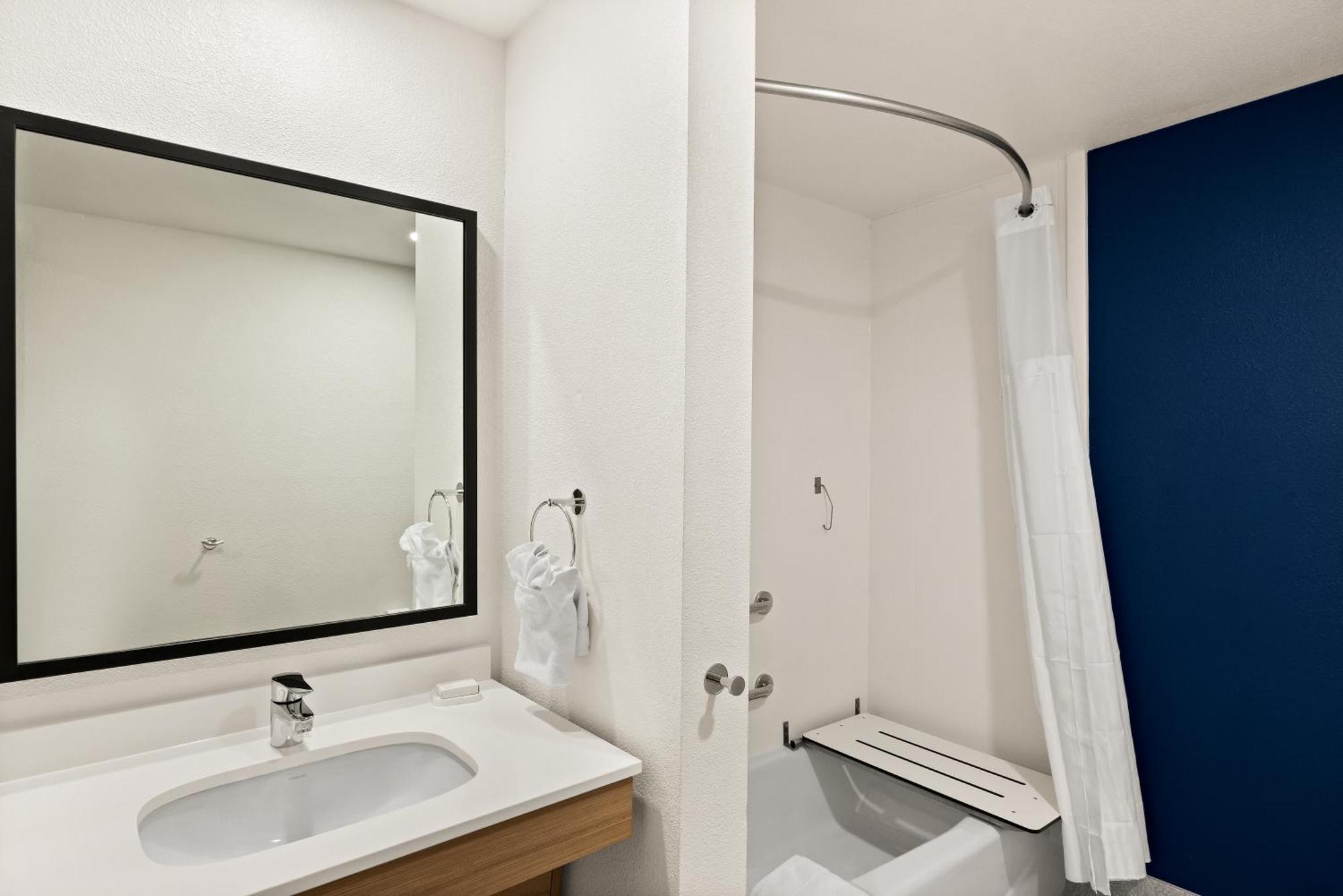 Spark By Hilton Williams Newly Opened 2025 מראה חיצוני תמונה